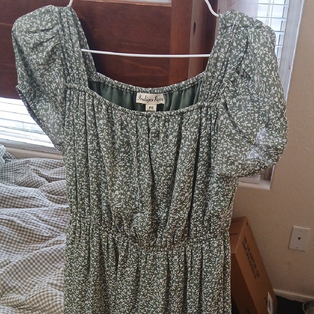 Indigo Rose Green and White Floral Dress